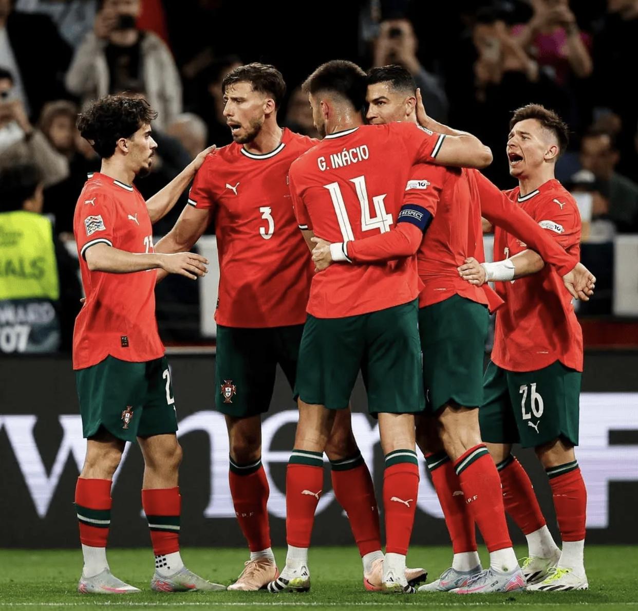 关于葡萄牙队士气高涨，赢得比赛的信息