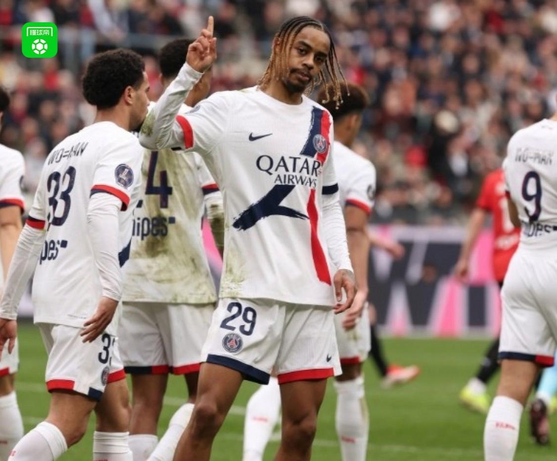 摩纳哥备战对阵里尔,双方实力相当谁能脱颖而出?的简单介绍 摩纳哥备战对阵里尔,双方实力相当谁能脱颖而出?的简单介绍