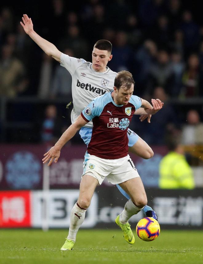 伯恩利客场不敌曼城，英超保级压力加大的简单介绍